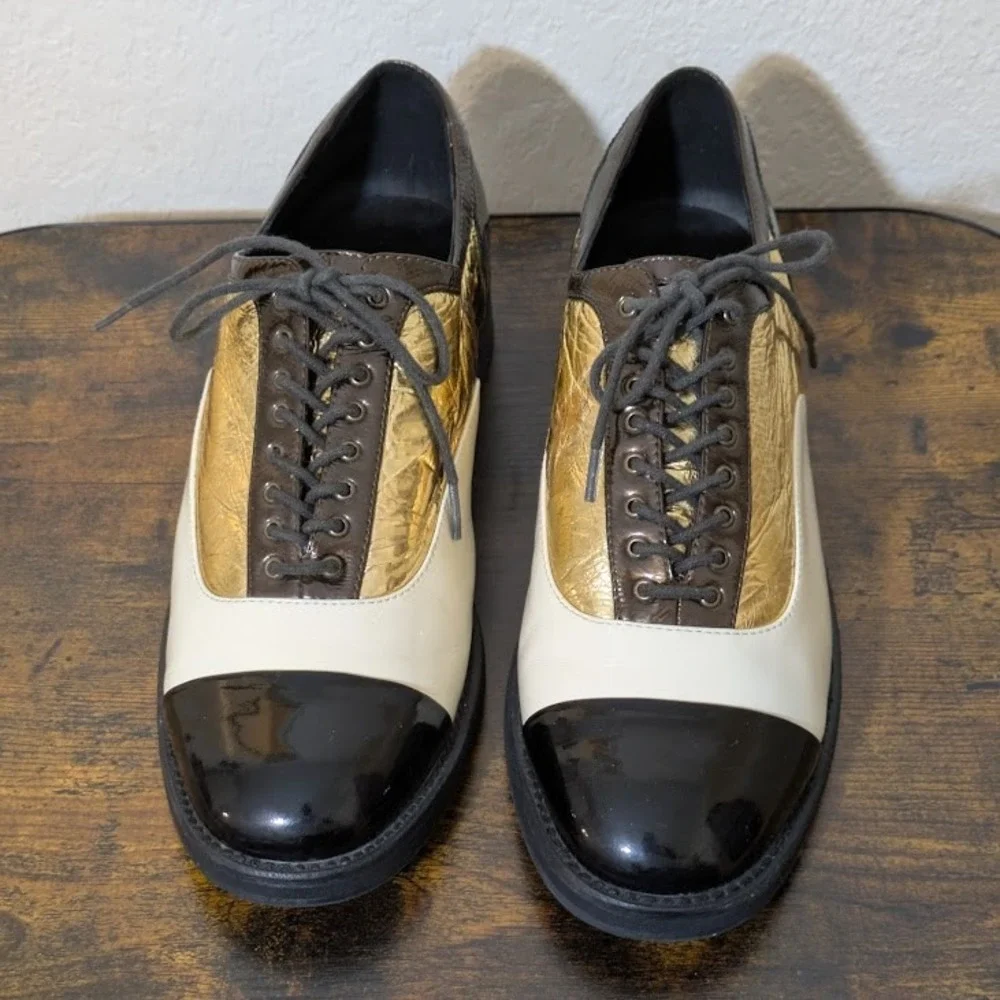 Christine SheII stylish vintage